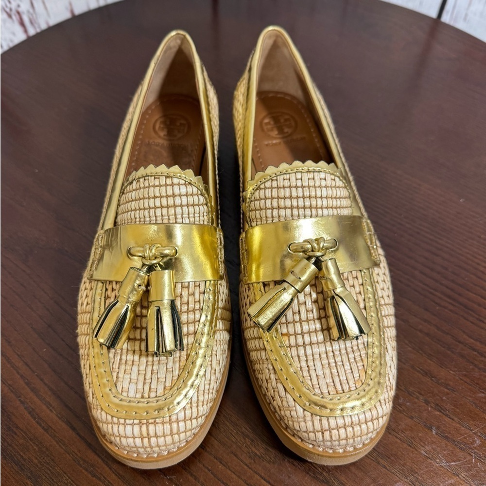 TORY BURCH Raffia & Metallic Gold Leather Trims Loafers in size 6 New - Picture 15 of 15